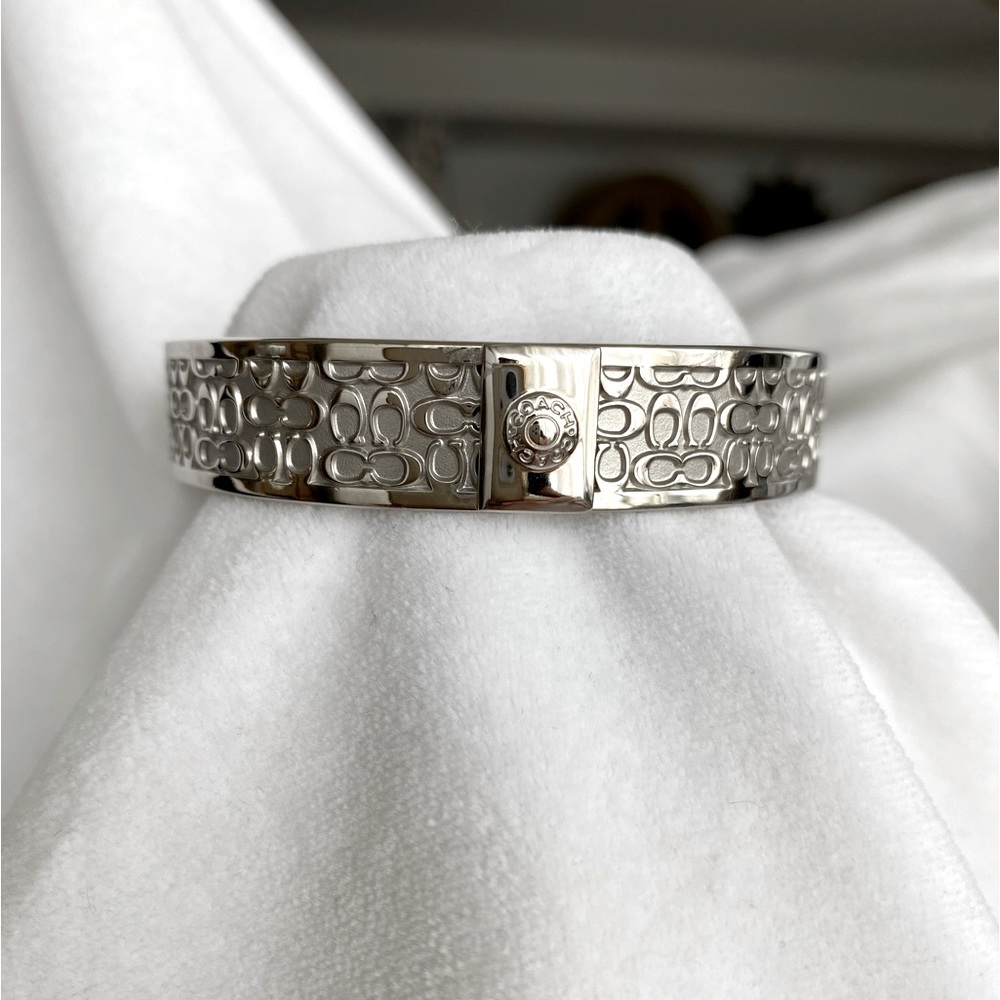 NWOT Coach Signature Bangle Vintage